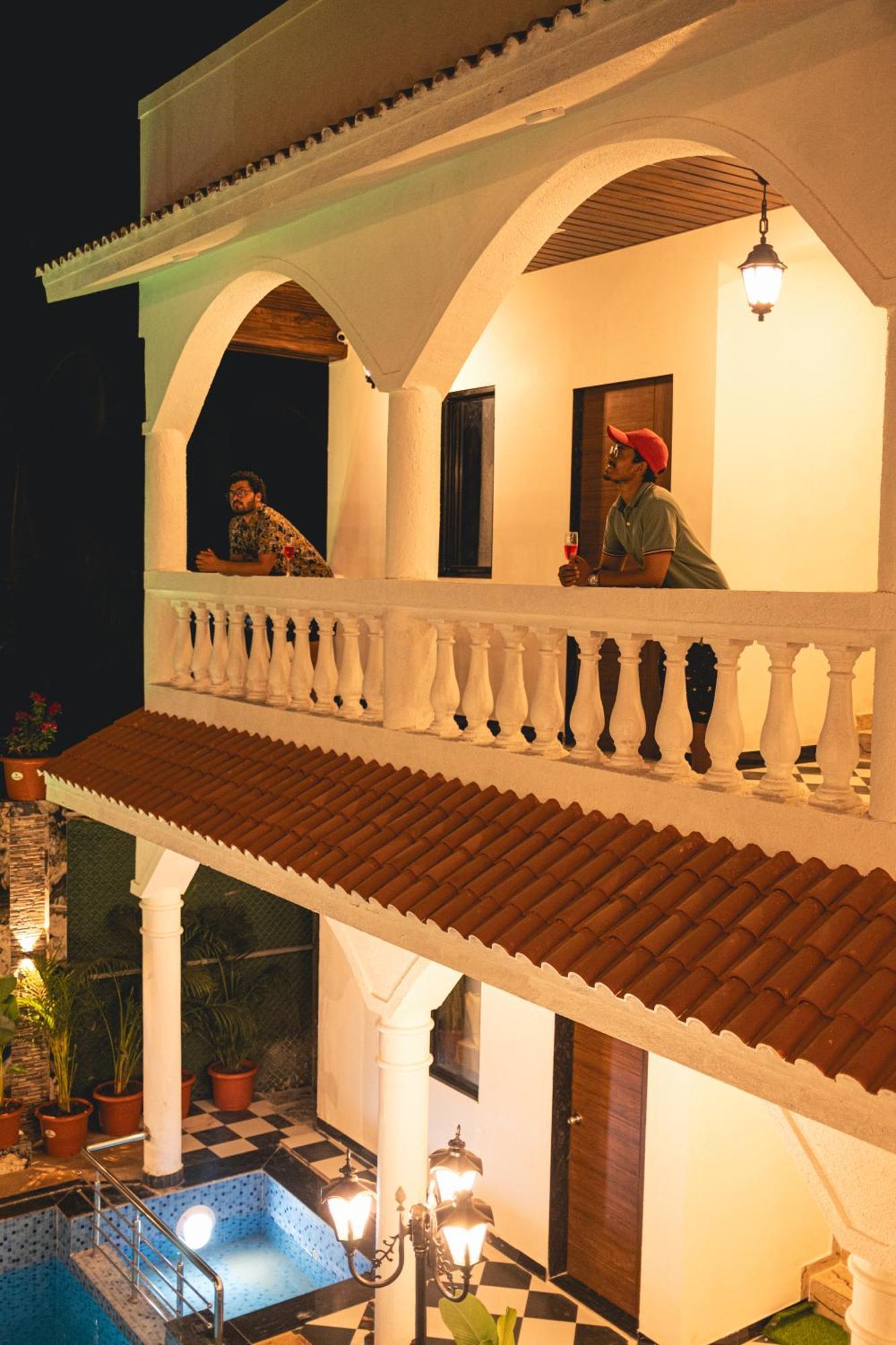 מלון אליבג Sapphire Mansion מראה חיצוני תמונה