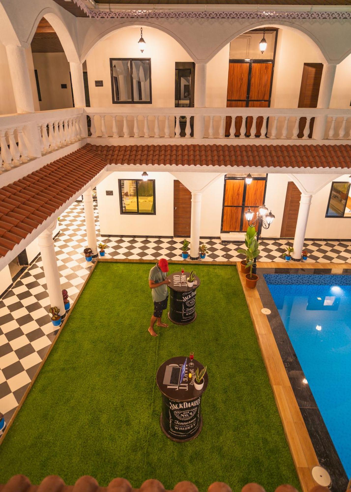 מלון אליבג Sapphire Mansion מראה חיצוני תמונה
